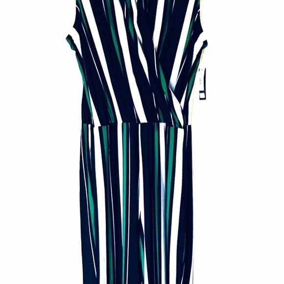 New Nygard navy/jade jumpsuit - Picture 5 of 13